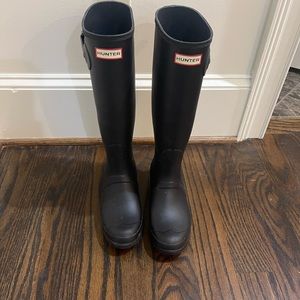 Hunter Boots - Matte Black - Size 9